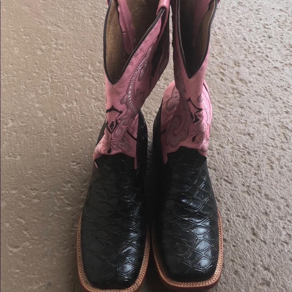 Ferrini cowgirl boots - pink and black square toe